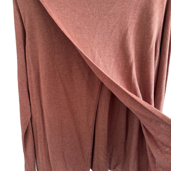 Zuda Ecovero Split Back Sweater Top Women's Size 1X Casual Athleisure NWT - Picture 5 of 15